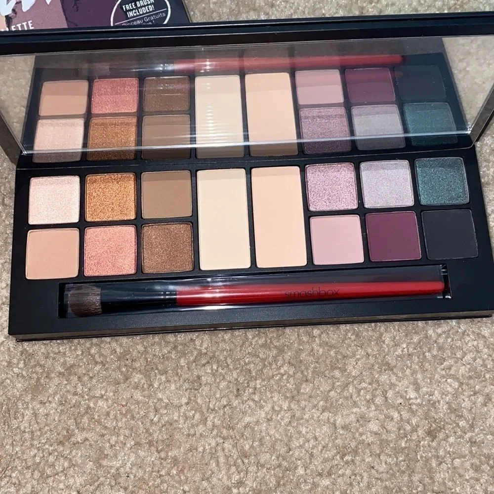 NWT Smashbox The Love Edit Romantic Eye Shawdow